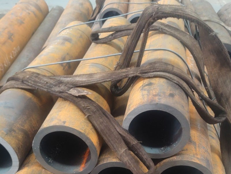 大同15CrMoG无缝钢管切割